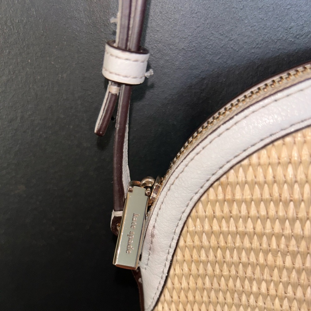 Kate Spade Sylvia Straw Dome Crossbody EXCELLENT Condition - Picture 5 of 16